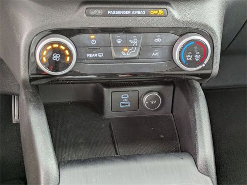 Used 2021 Ford Escape SE w/ SE Sport Appearance Package image 23