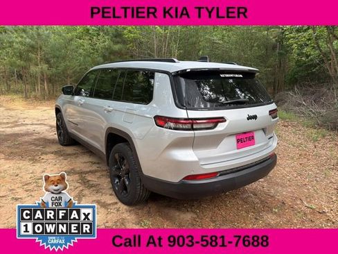 Used 2025 Jeep Grand Cherokee L Limited w/ Black Appearance Package image 10