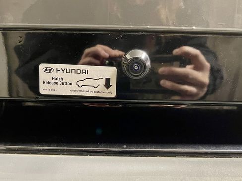 Used 2024 Hyundai Santa Fe Limited image 17