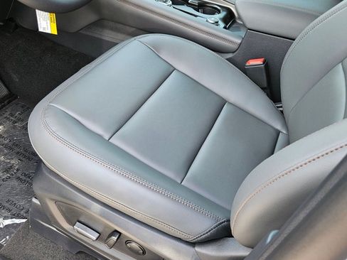 New 2026 Ford Explorer Active RWD image 4
