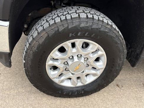 Used 2022 Chevrolet Silverado 2500 LTZ w/ Safety Package AWD/4WD image 13