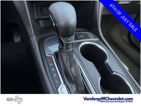 Used 2023 Chevrolet Equinox LT w/ Driver Convenience Package FWD image 18