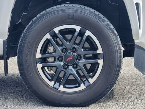 Used 2024 Toyota Tacoma TRD Sport w/ TRD Sport Premium Package AWD/4WD image 11