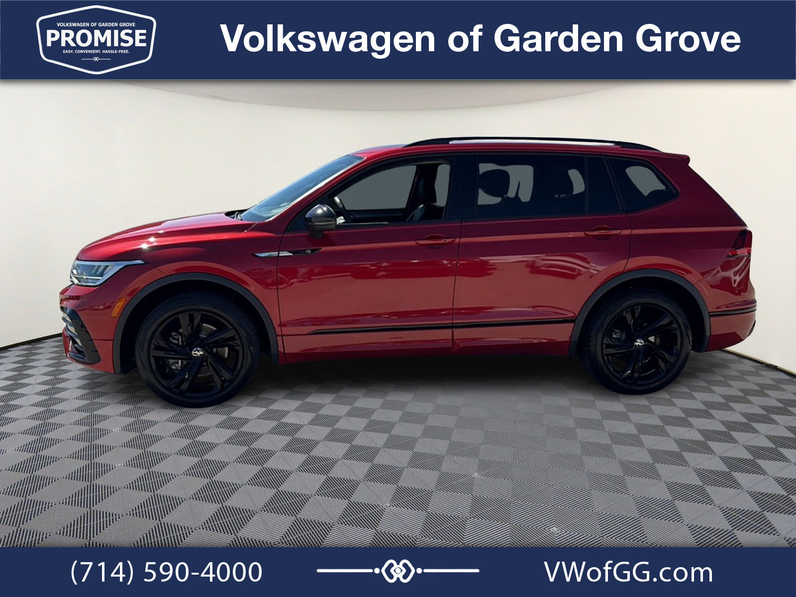 Used 2024 Volkswagen Tiguan SE R-Line FWD image 5