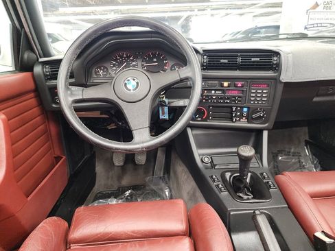 Used 1987 BMW 325i Convertible image 29