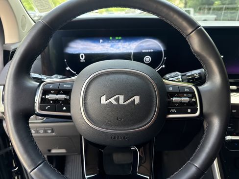 Used 2024 Kia Carnival SX Prestige FWD image 22