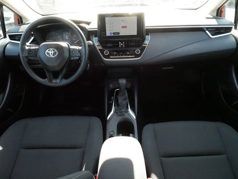 Certified 2024 Toyota Corolla LE image 10