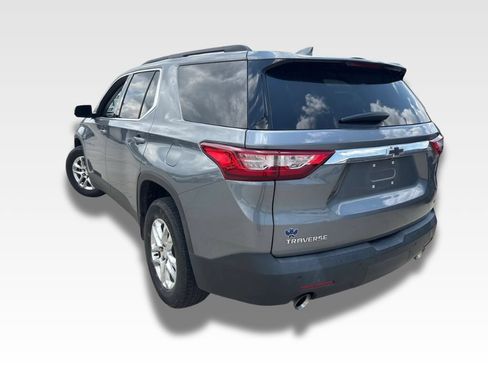 Used 2019 Chevrolet Traverse LT FWD image 3