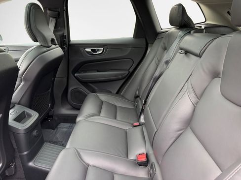 Used 2023 Volvo XC60 T8 Ultimate AWD/4WD image 14