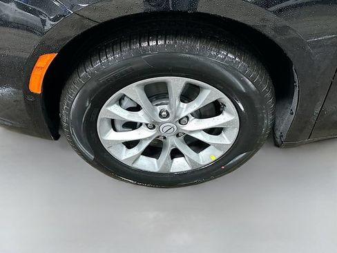 New 2026 Chrysler Pacifica Limited AWD/4WD image 35