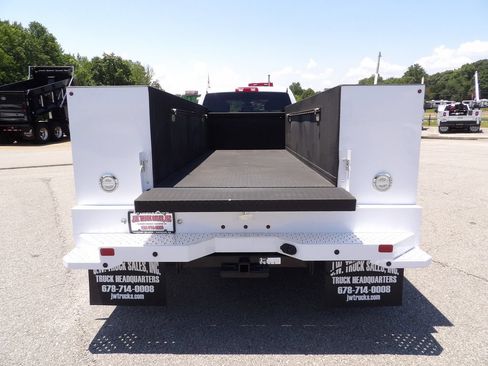 Used 2024 RAM 5500 Tradesman w/ Chrome Appearance Group AWD/4WD image 54