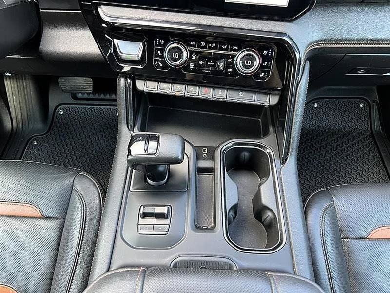 Used 2022 GMC Sierra 1500 AT4 w/ AT4 Preferred Package AWD/4WD image 36