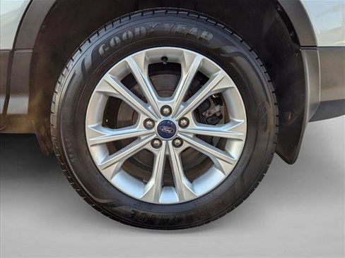 Used 2018 Ford Escape SE w/ SE Sync 3 Package image 23