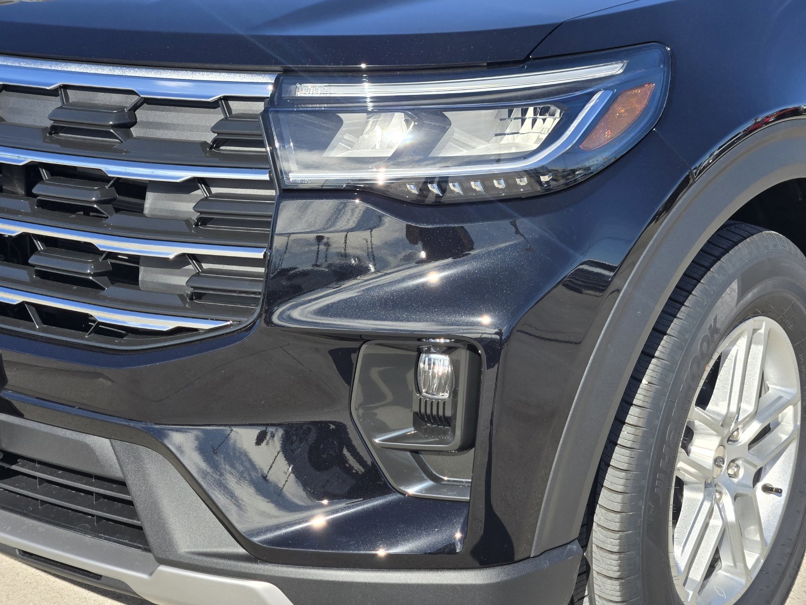 New 2026 Ford Explorer Active w/ Active Comfort Package RWD image 10