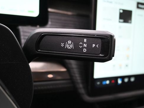 Used 2023 Rivian R1S Adventure AWD/4WD image 17
