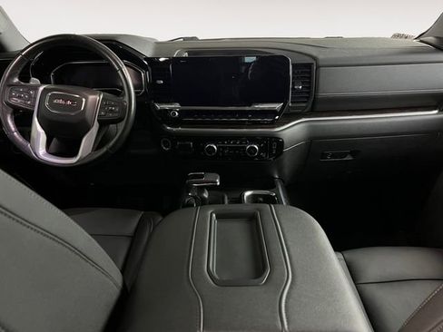 Used 2022 GMC Sierra 1500 Elevation w/ Elevation Premium Package image 7