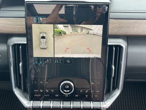 New 2026 GMC Acadia Denali Ultimate AWD/4WD image 15