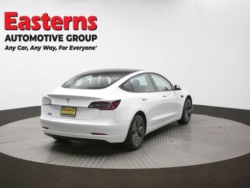 Used 2023 Tesla Model 3 Standard Range image 35
