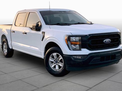 Used 2023 Ford F150 XLT RWD image 3