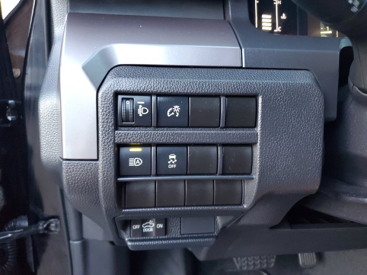 Used 2026 Toyota Tacoma SR5 AWD/4WD image 30