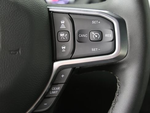 Used 2025 RAM 2500 Big Horn image 17