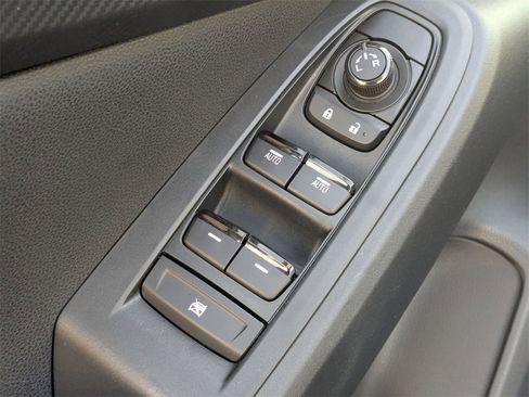 Used 2024 Subaru Crosstrek 2.0i Premium image 15