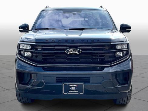 Used 2025 Ford Expedition Max Platinum w/ Stealth Performance Package image 8