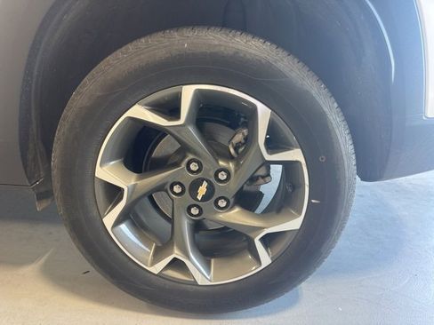 Used 2024 Chevrolet Trax LT image 9