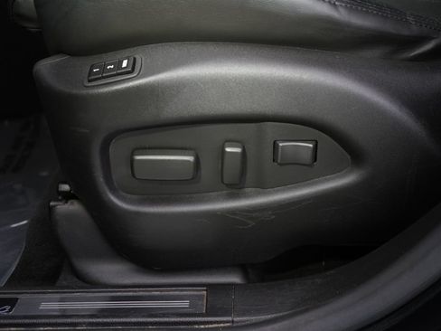 Used 2011 Cadillac SRX Premium AWD/4WD image 14