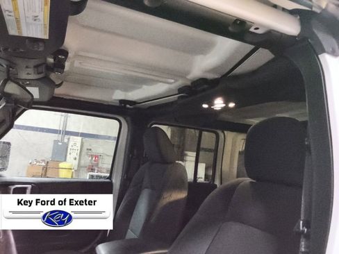 Used 2023 Jeep Wrangler Unlimited w/ Cold Weather Group AWD/4WD image 28