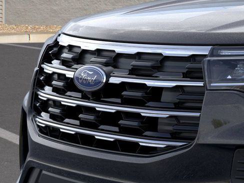 New 2026 Ford Explorer Active image 17