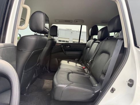 Used 2021 Nissan Armada SV w/ SV Appearance Package AWD/4WD image 15