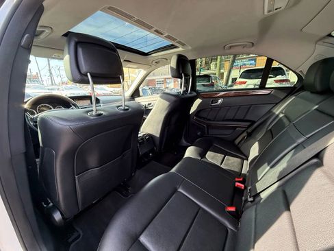 Used 2011 Mercedes-Benz E 350 4MATIC Sedan image 33