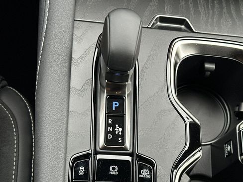 New 2026 Lexus RX 450h AWD image 24