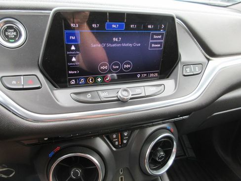 Certified 2021 Chevrolet Blazer LT FWD image 23