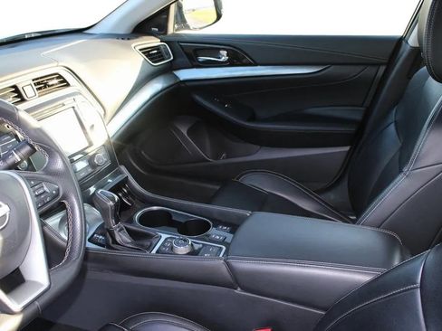 Used 2023 Nissan Maxima SL image 12