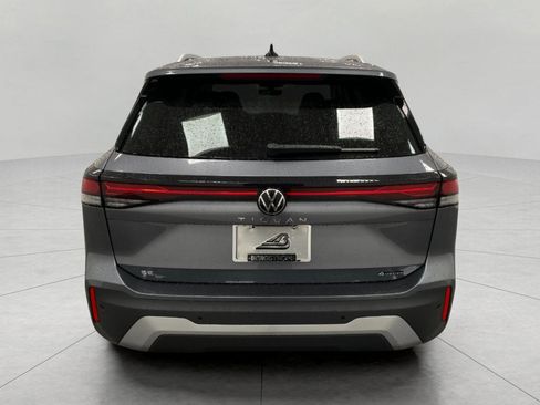 New 2026 Volkswagen Tiguan SE image 4