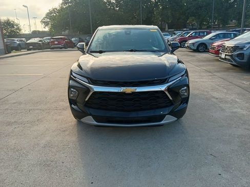 Used 2025 Chevrolet Blazer LT FWD image 5