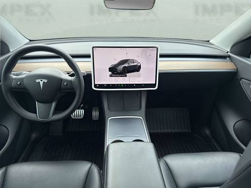 Used 2022 Tesla Model Y Performance image 14