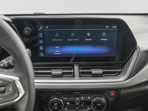 Used 2025 Chevrolet Trax ACTIV w/ Driver Confidence Package image 21