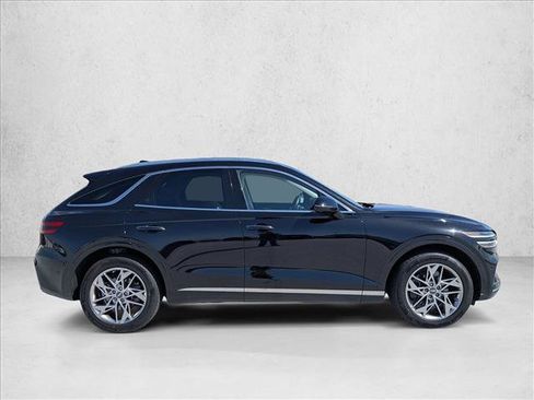 Used 2022 Genesis GV70 2.5T w/ Advanced Package AWD/4WD image 4