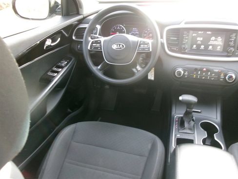 Used 2020 Kia Sorento L image 13