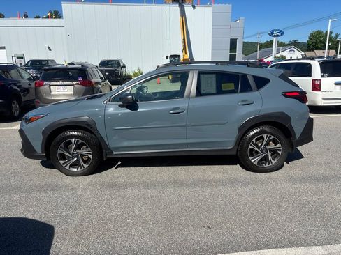 Used 2024 Subaru Crosstrek 2.0i Premium AWD/4WD image 4