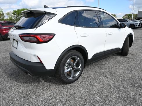 New 2026 Ford Escape ST-Line w/ Tech Pack #1 image 2