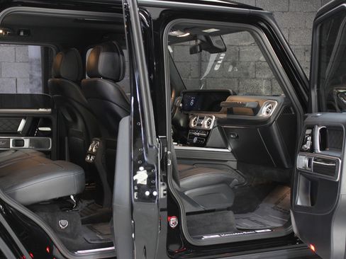 Used 2022 Mercedes-Benz G 550 image 26