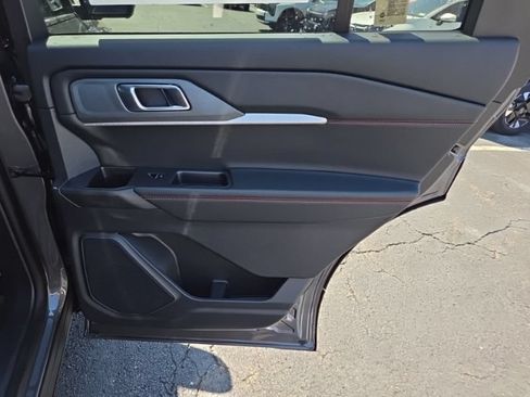 New 2026 Ford Explorer ST-Line AWD/4WD image 17