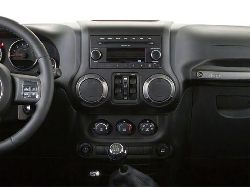 Used 2010 Jeep Wrangler Unlimited Sahara w/ Trailer Tow Group AWD/4WD image 20