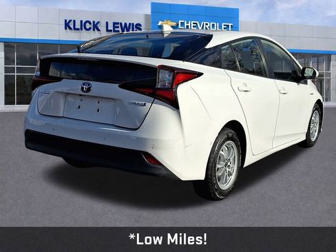 Used 2022 Toyota Prius LE image 7