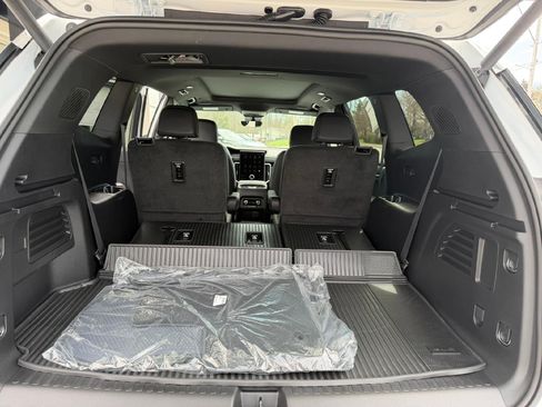 New 2026 GMC Acadia Elevation w/ Black Edition AWD/4WD image 8