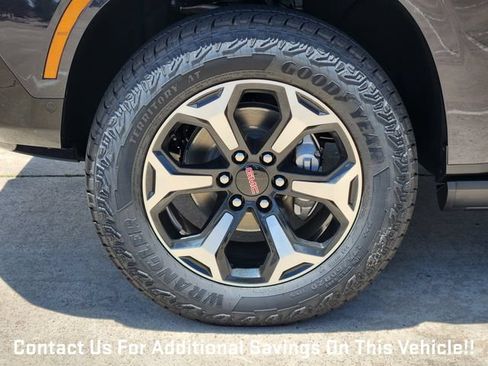 New 2026 GMC Yukon AT4 AWD/4WD image 7